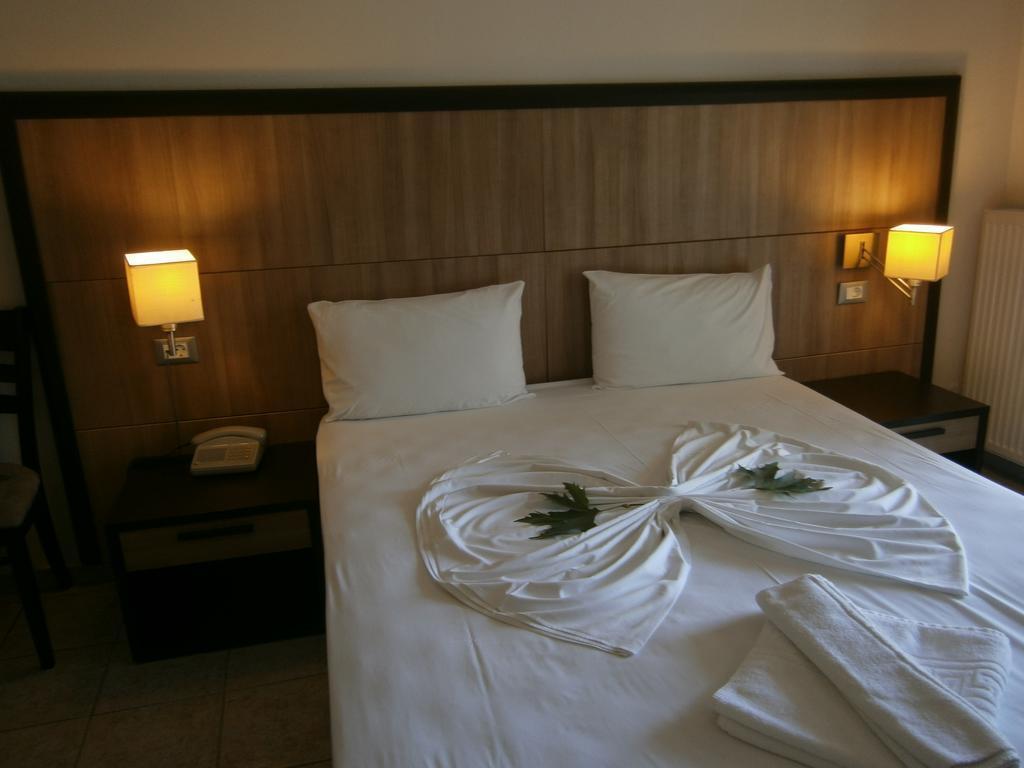 Kaiafas Aparthotel 3*